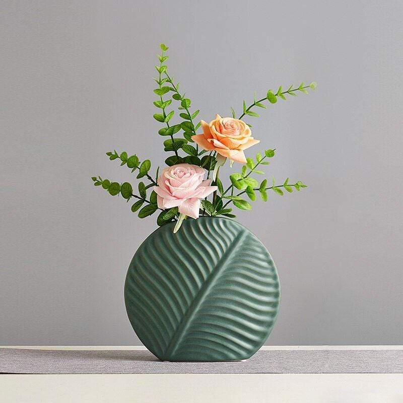 Dark Green Alder Leaves Vase with flowers