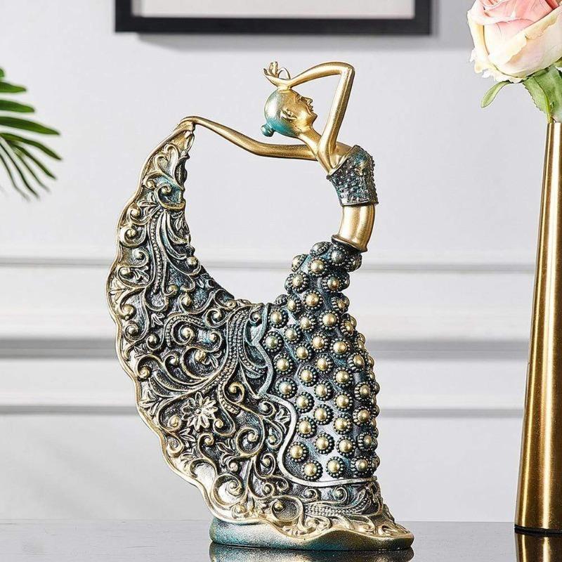 Peacock Decor Dancer Set: Elevate Your Home Gracefully